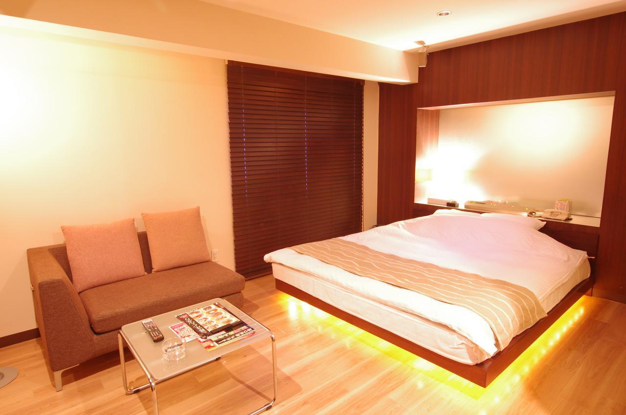 Blue Hotel Octa (Adults Only) Sapporo Buitenkant foto