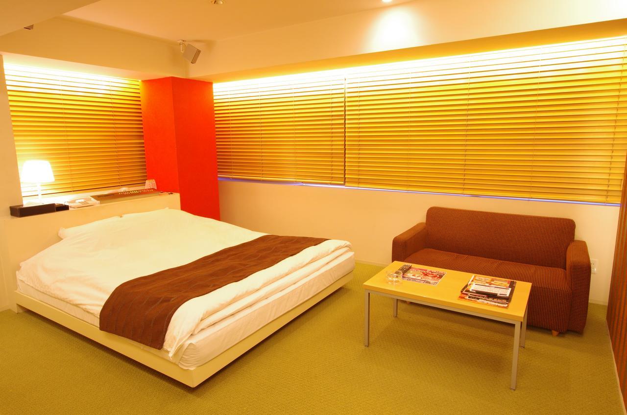 Blue Hotel Octa (Adults Only) Sapporo Buitenkant foto