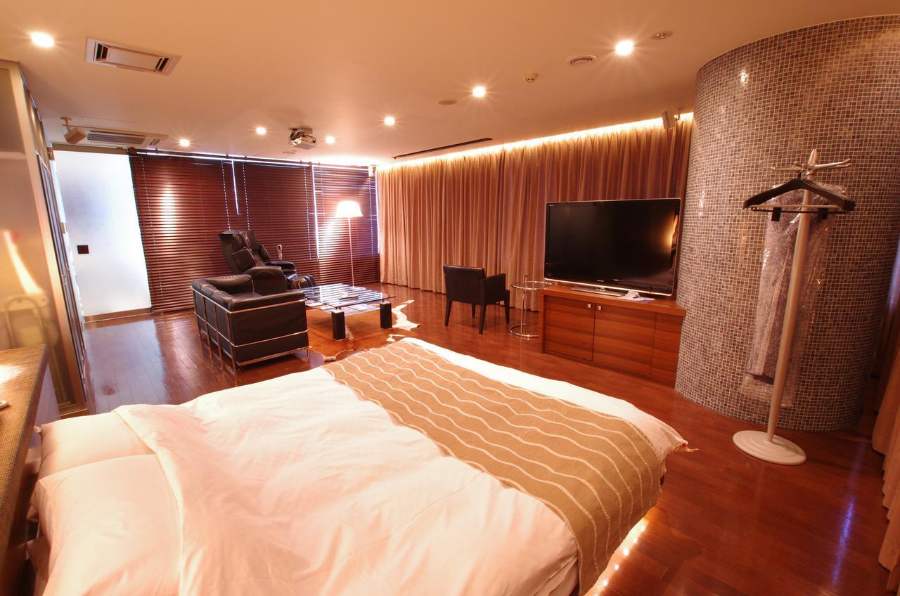 Blue Hotel Octa (Adults Only) Sapporo Buitenkant foto