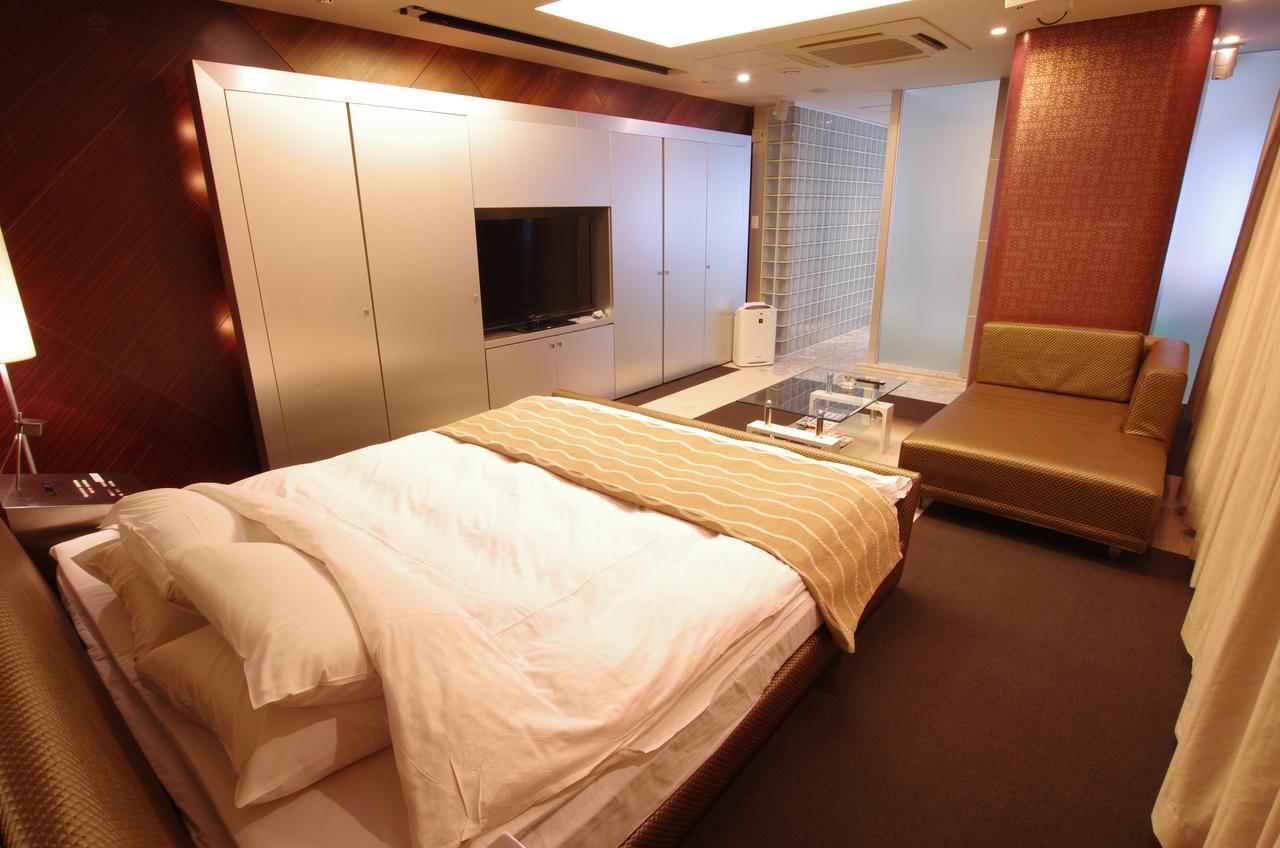 Blue Hotel Octa (Adults Only) Sapporo Buitenkant foto