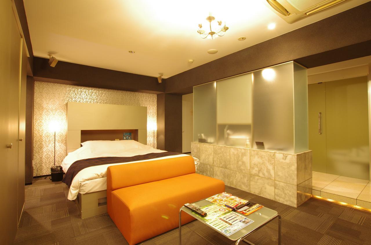 Blue Hotel Octa (Adults Only) Sapporo Buitenkant foto