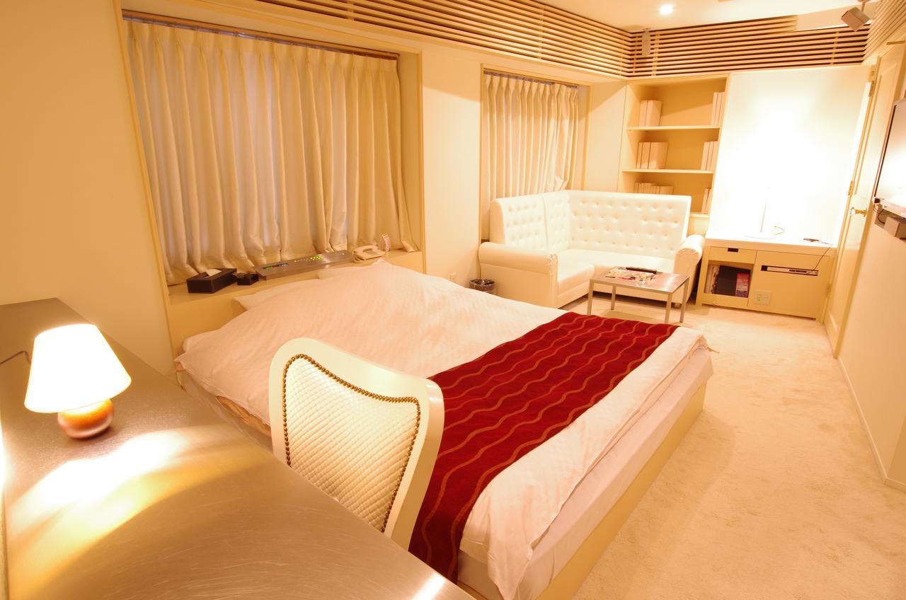 Blue Hotel Octa (Adults Only) Sapporo Buitenkant foto