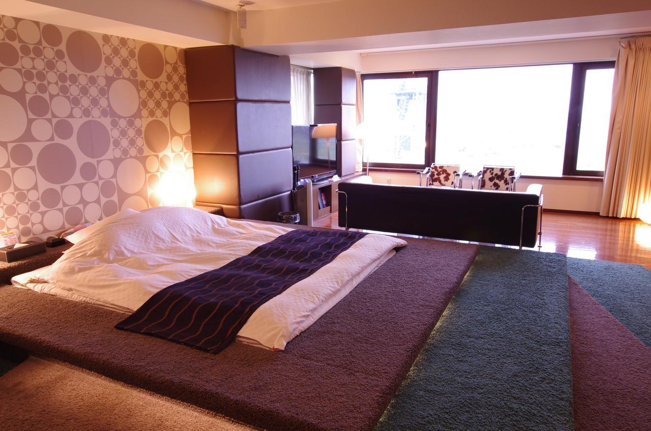 Blue Hotel Octa (Adults Only) Sapporo Buitenkant foto