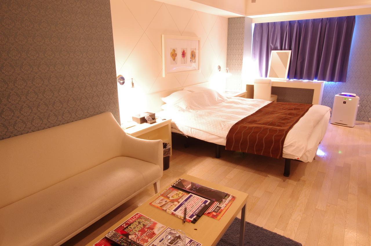 Blue Hotel Octa (Adults Only) Sapporo Buitenkant foto