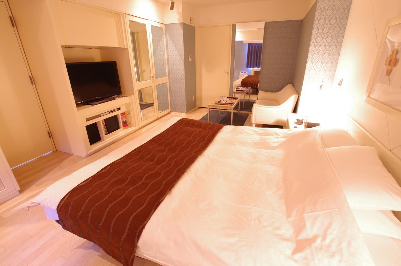 Blue Hotel Octa (Adults Only) Sapporo Buitenkant foto
