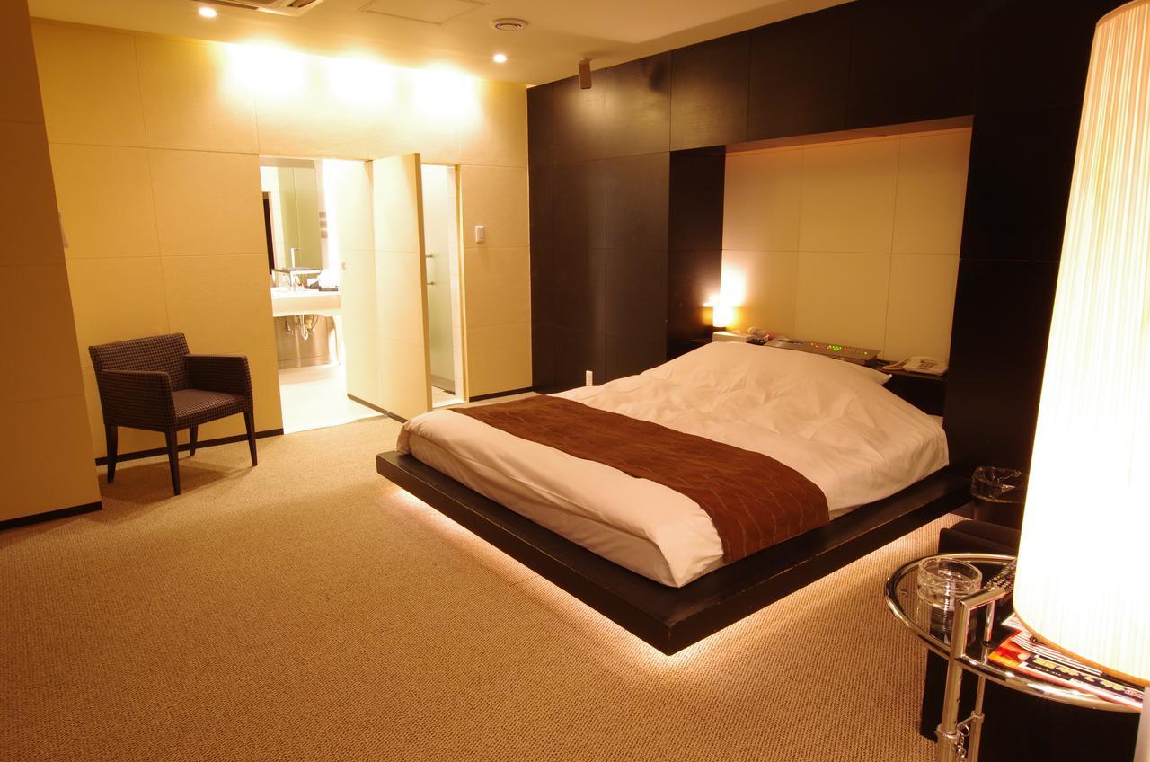 Blue Hotel Octa (Adults Only) Sapporo Buitenkant foto